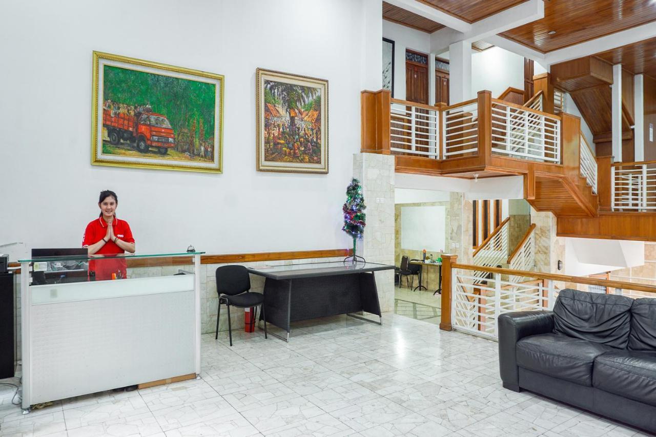Oyo 1209 Tirtasari Nice Guesthouse Μπαντούνγκ Εξωτερικό φωτογραφία