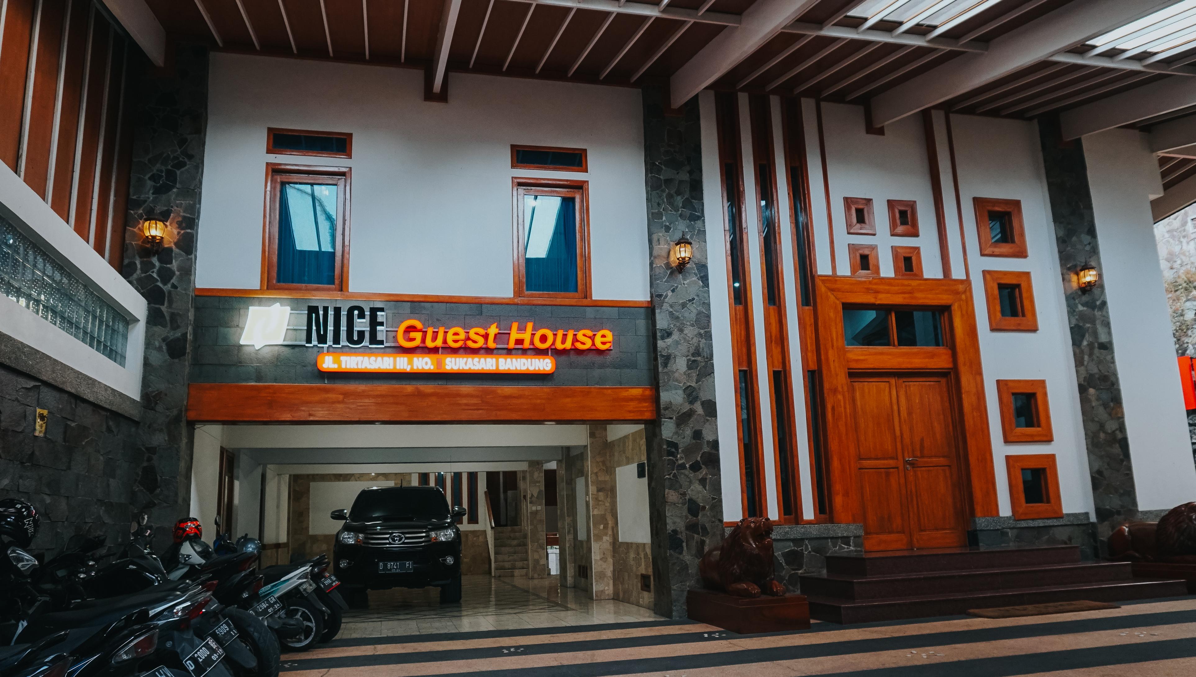 Oyo 1209 Tirtasari Nice Guesthouse Μπαντούνγκ Εξωτερικό φωτογραφία